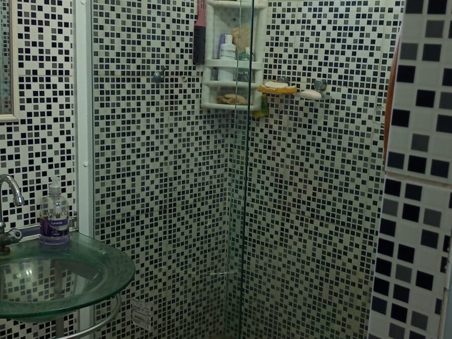 Box de vidro para banheiro: conheça os tipos e saiba como escolher o ideal