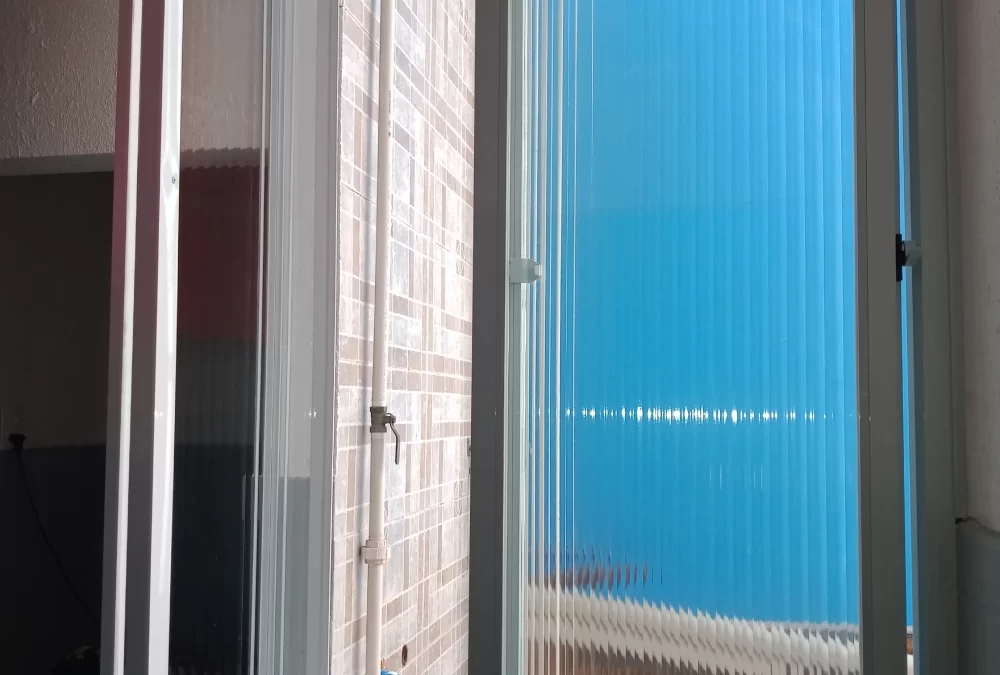 Posso utilizar qualquer vidro nas esquadrias de alumínio?